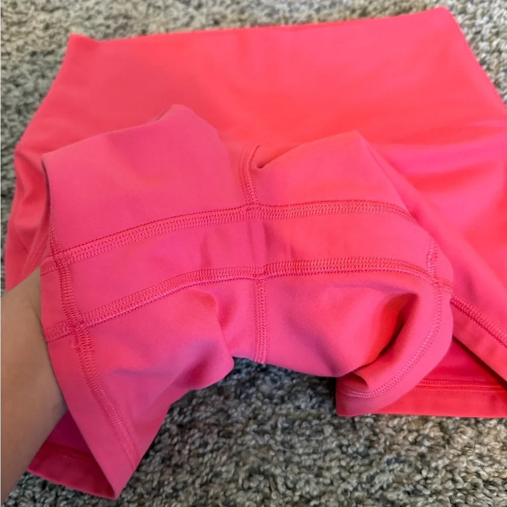 Lululemon Align High Rise Shorts 4” in Lip Gloss - Picture 5 of 8